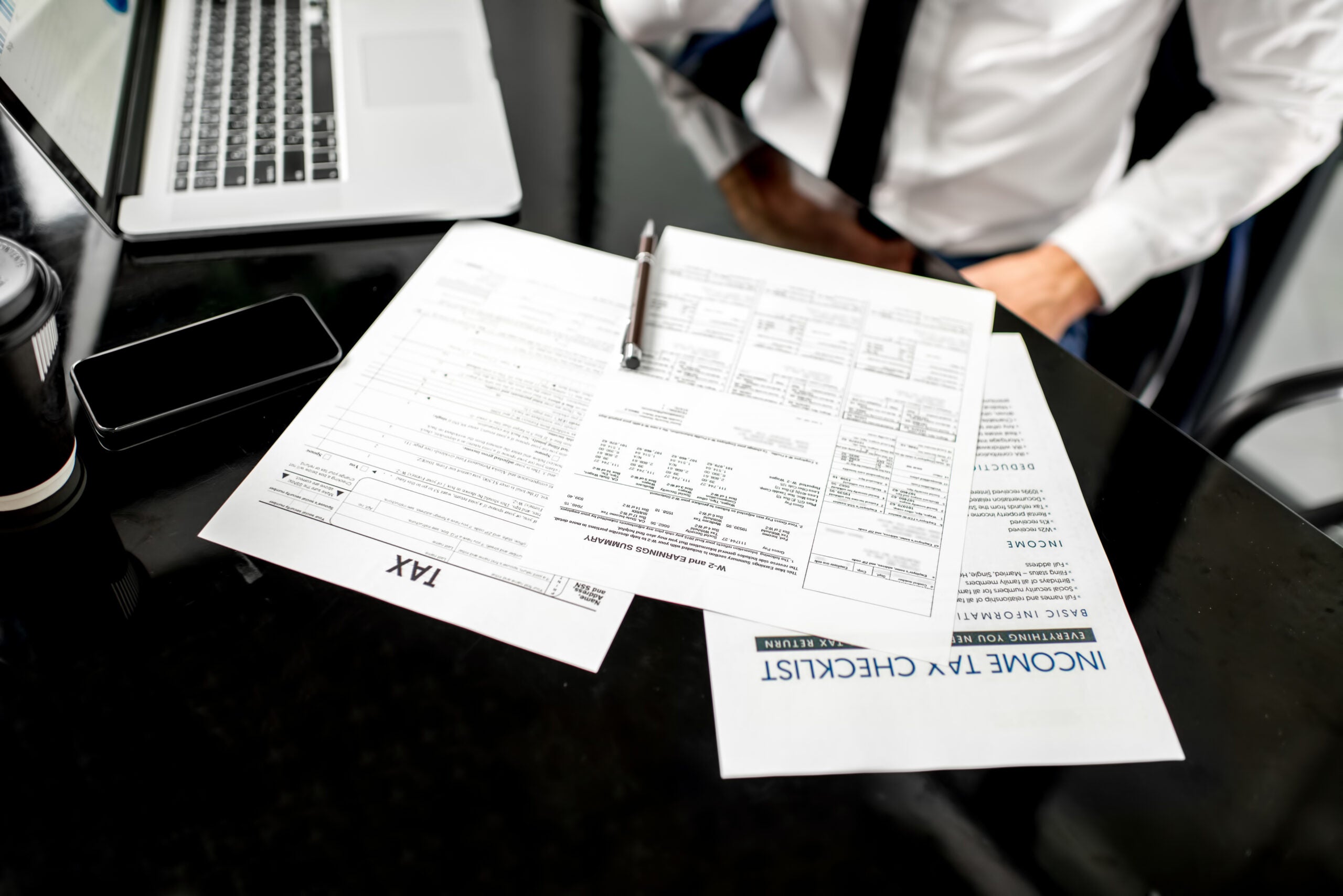 Saiba como o Regime Tributário de Transição afetará sua empresa e como se preparar para as mudanças fiscais em 2025.